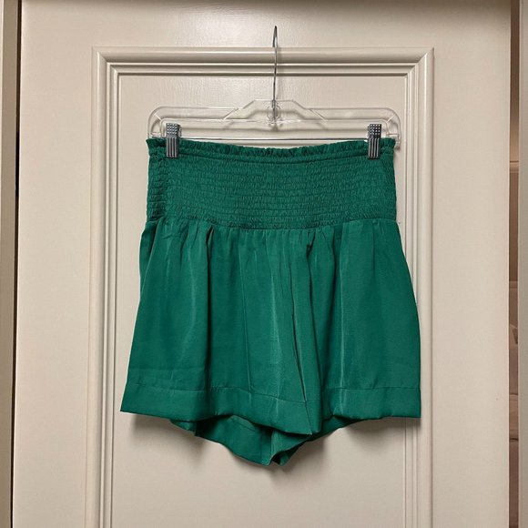TCEC Smocked Waist Flowy Shorts - Picture 2 of 3